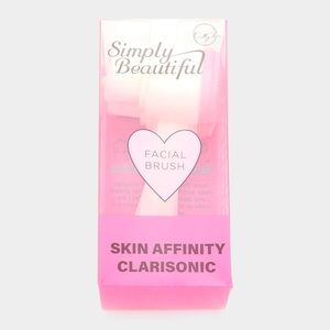 Pink Heart facial brush